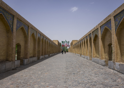 Khaju bridge pol-e khaju spanning the zayandeh river, Isfahan province, Isfahan, Iran