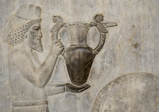 Tribute bearers bas-relief in apadana palace, Fars province, Persepolis, Iran