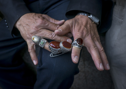 Man selling rings in tajrish bazaar, Shemiranat county, Tehran, Iran