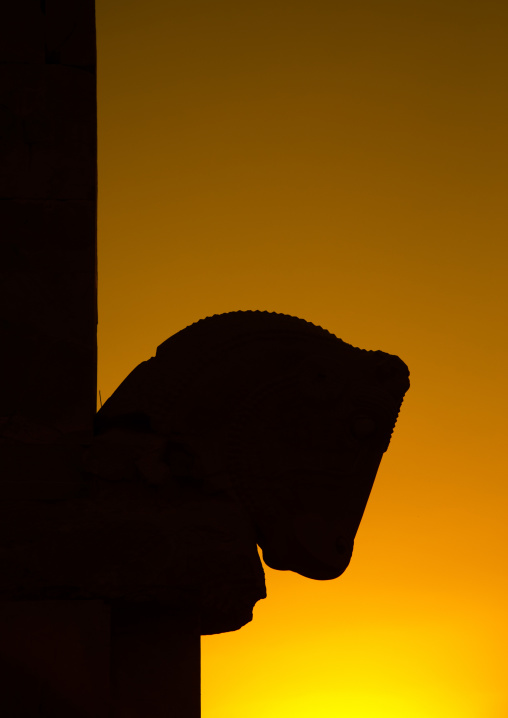 Silhouette of a bull head-shaped capital from the throne room in Persepolis, Fars Province, Marvdasht, Iran