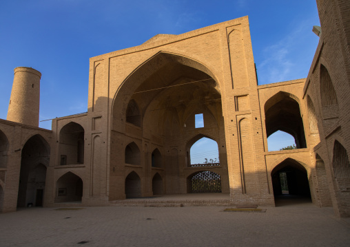 Jameh mosque iwan courtyard, Isfahan Province, Ardestan, Iran