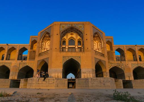 Khaju bridge Pol-e Khaju over dry Zayandeh river, Isfahan Province, Isfahan, Iran