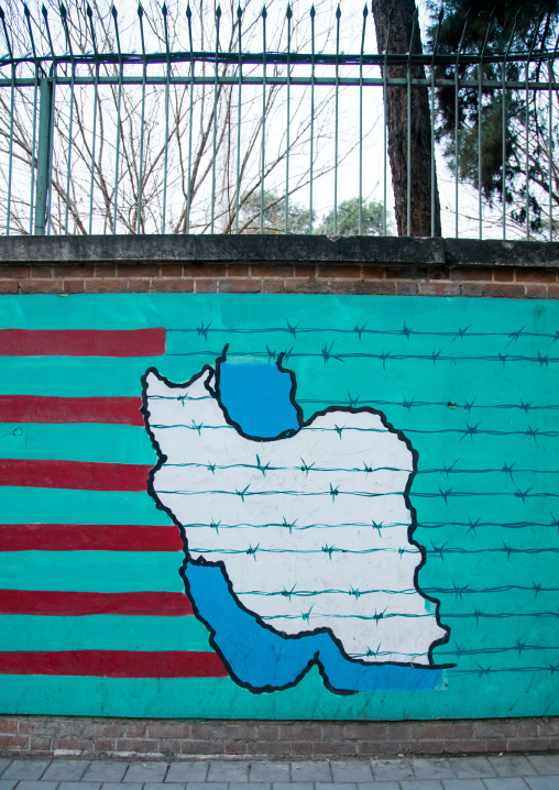 anti-american mural propoganda on the wall of the former united states embassy, Central district, Tehran, Iran