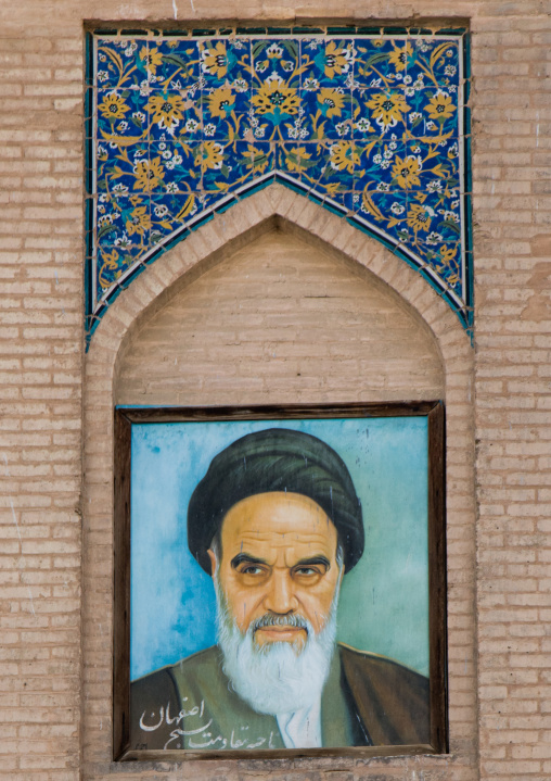 ayatollah khomeini portrait, Isfahan Province, isfahan, Iran