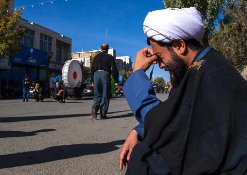 Iranian Shiite Muslim Mullah Crying During Ashura, The Day Of The Death Of Imam Hussein, Kurdistan Province, Bijar, Iran