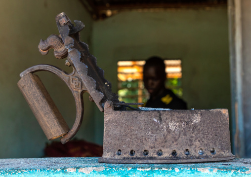 Old iron open, Denguélé, Korondougou, Ivory Coast