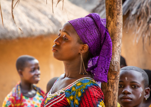 Portrait of a Dan tribe beautiful young woman, Bafing, Gboni, Ivory Coast