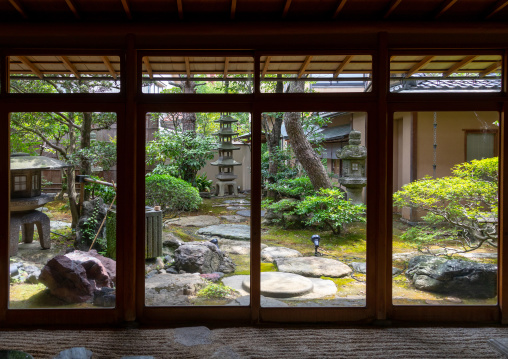 Kinjhoro ryokan japanese garden, Ishikawa Prefecture, Kanazawa, Japan