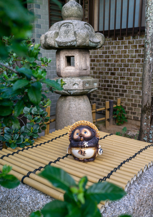 Stone lantern in Kazue-machi chaya geisha district, Ishikawa Prefecture, Kanazawa, Japan