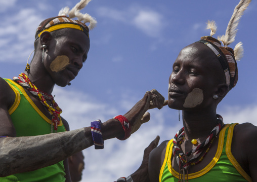 Men make up in dassanech tribe, Turkana lake, Loiyangalani, Kenya