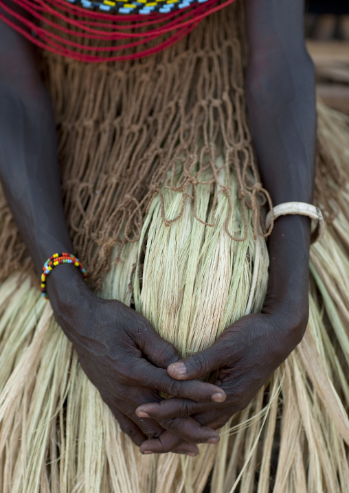 El molo tribeswoman, Turkana lake, Loiyangalani, Kenya