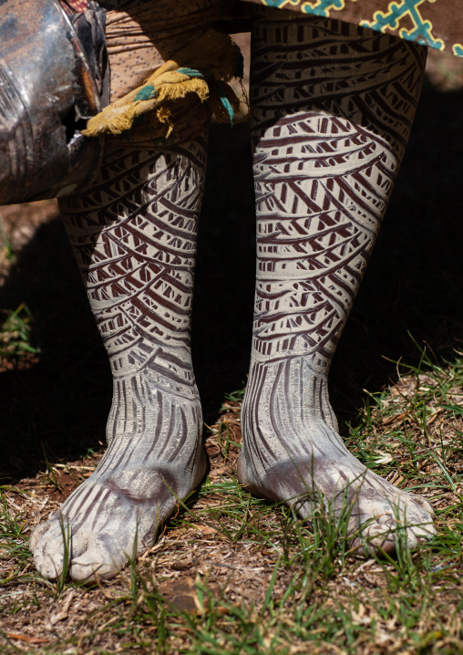 Kikuyu tribe woman feet with traditional make up, Laikipia County, Thomson waterfalls, Kenya