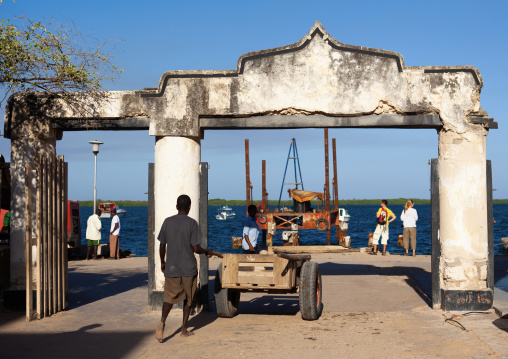Arch entrance gate on the port, Lamu County, Lamu, Kenya
