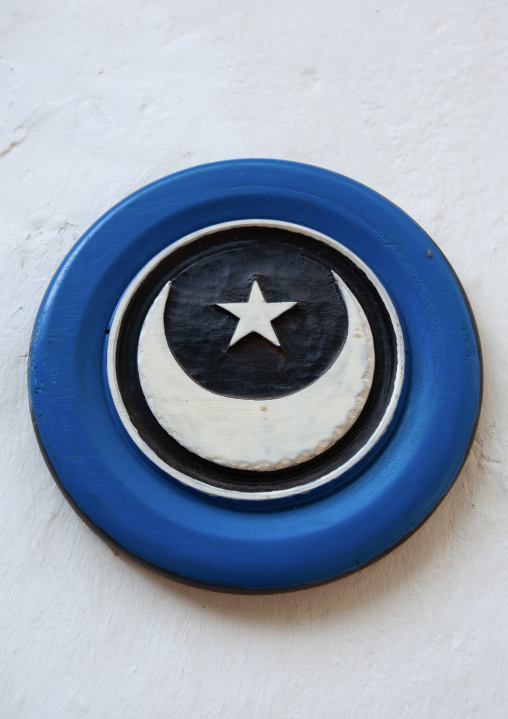 Carved crescent and star dhow eye to help the boat to see rocks, Lamu County, Shela, Kenya
