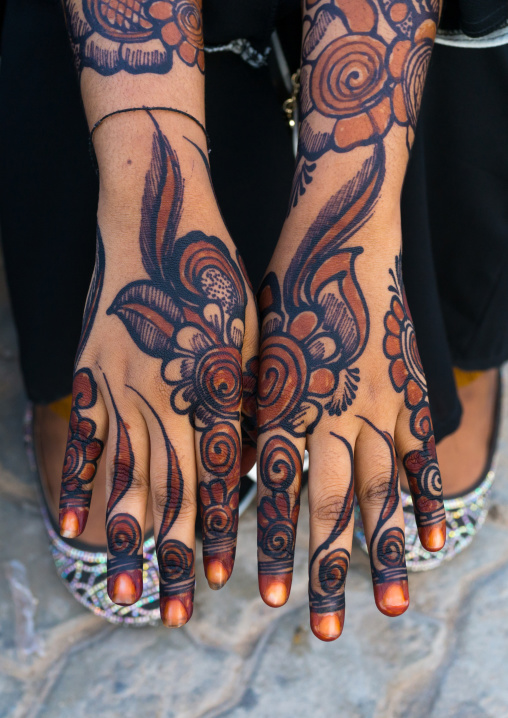Woman hands painted with henna and indigo, Lamu county, Lamu town, Kenya