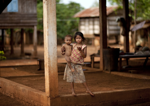 Bru kids, Katou, Laos