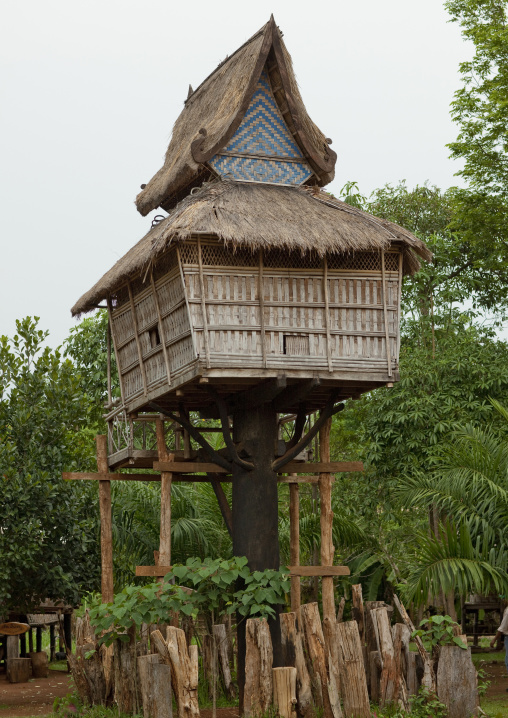 Lavae minority house, Tadfan, Laos
