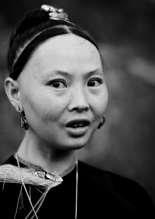 Lantaen minority woman, Nam deng, Laos
