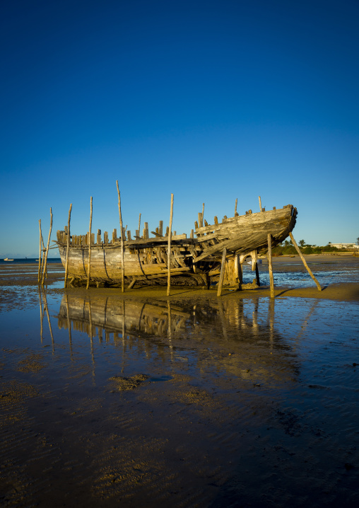 Old Dhow On The Beach, Vilanculos, Inhambane province, Mozambique