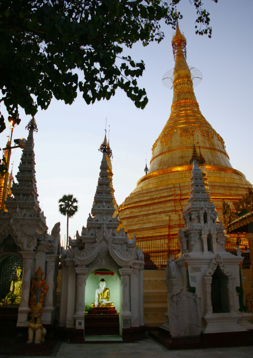 Shwedagon Pagoda, Rangoon, Myanmar