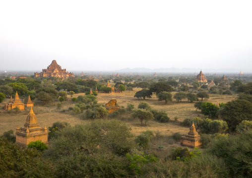 Bagan Plain Dotted With Thousands Of Temple Ruins, Bagan, Myanmar