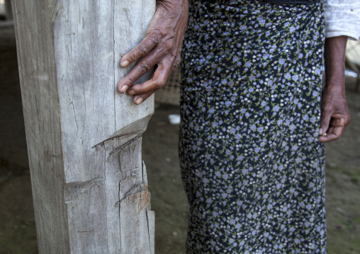 Rohingya Woman Showing The Pillar Of Her House Cut By 969 Extremists Buddhists, Thandwe, Myanmar