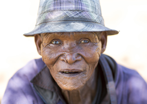 Old Bushman, Tsumkwe, Namibia
