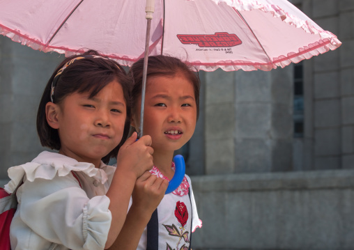 Portrait of a North Korean girls, Pyongan Province, Pyongyang, North Korea