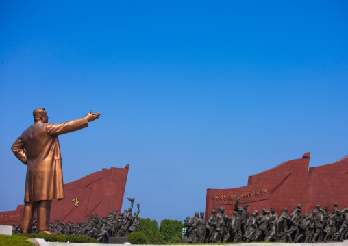 Kim Il-sung giant statue and worker's Party flags in Mansudae Grand monument, Pyongan Province, Pyongyang, North Korea