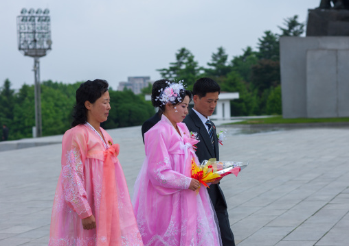 North Korean couple wedding in Mansudae Grand monument, Pyongan Province, Pyongyang, North Korea