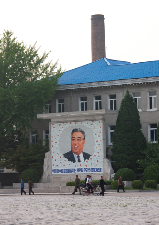 Kim il Sung fresco in a village, North Hwanghae Province, Kaesong, North Korea