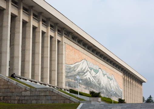 Mount Paektu fresco on an official building in Mansu, Pyongan Province, Pyongyang, North Korea