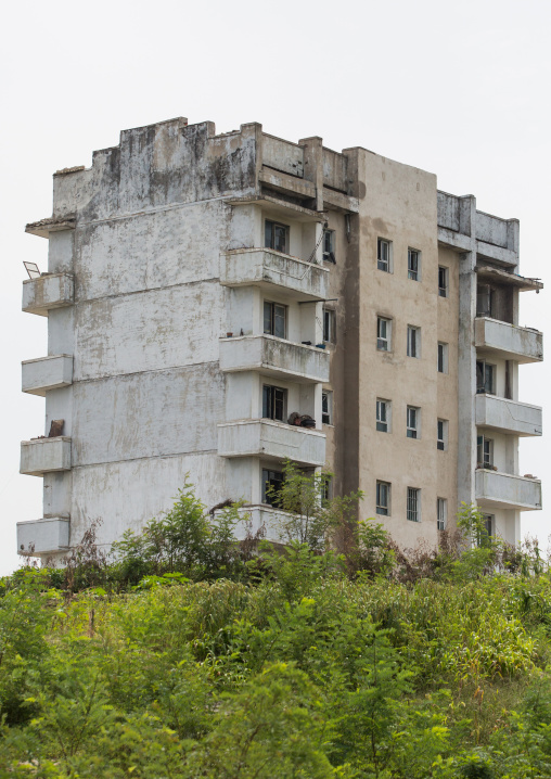 Decrepit building, North Hwanghae Province, Kaesong, North Korea