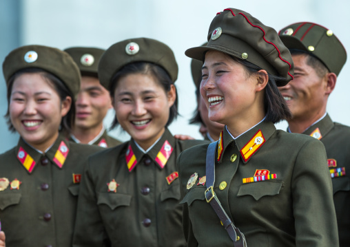 North Korean soldiers women smiling, Pyongan Province, Pyongyang, North Korea