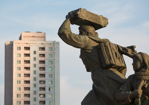 Statue of a soldiers at the entrance to the victorious fatherland liberation war museum, Pyongan Province, Pyongyang, North Korea