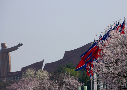 Side view of Kim il Sung statue in Mansudae Grand monument, Pyongan Province, Pyongyang, North Korea