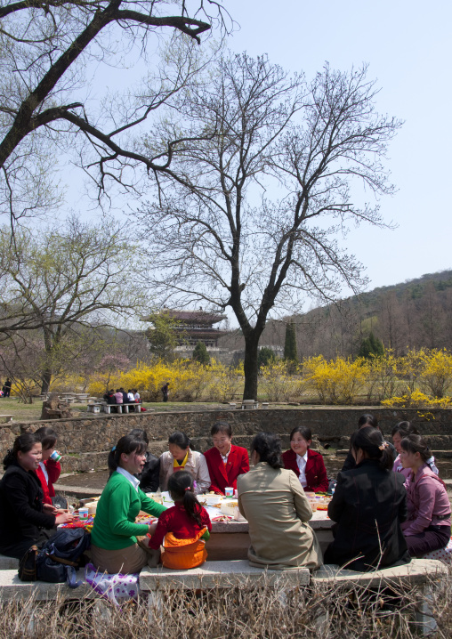 North Korean girls having a picnic in a park, Pyongan Province, Pyongyang, North Korea