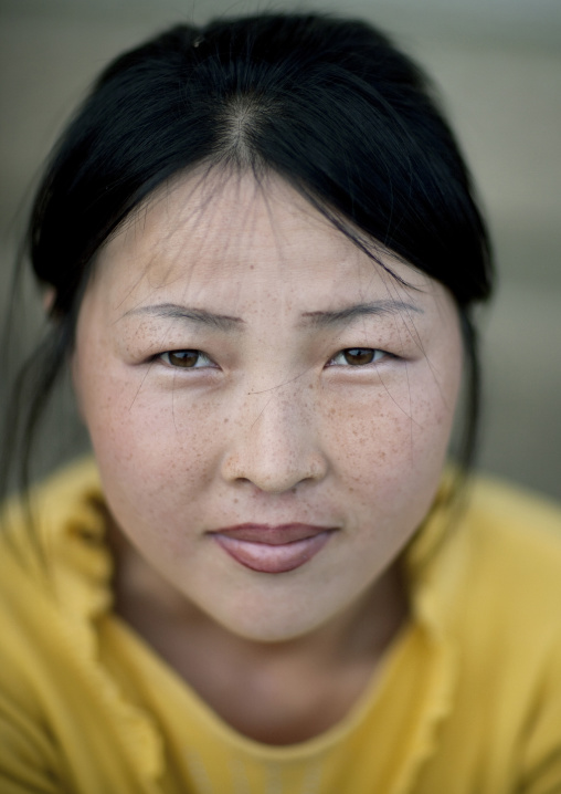 North Korean woman portrait, North Hamgyong Province, Jung Pyong Ri, North Korea