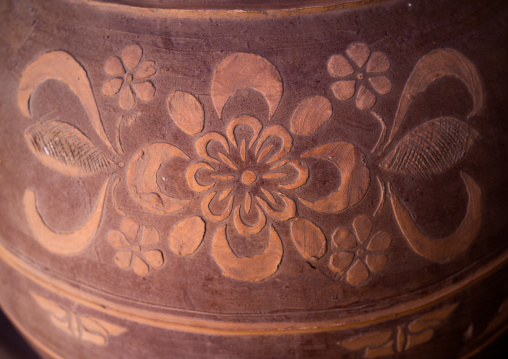 Decoration on a traditional pottery, Ad Dakhiliyah Region, Jabreen, Oman