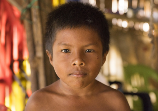 Panama, San Blas Islands, Mamitupu, Portrait Of A Kuna Indian Child