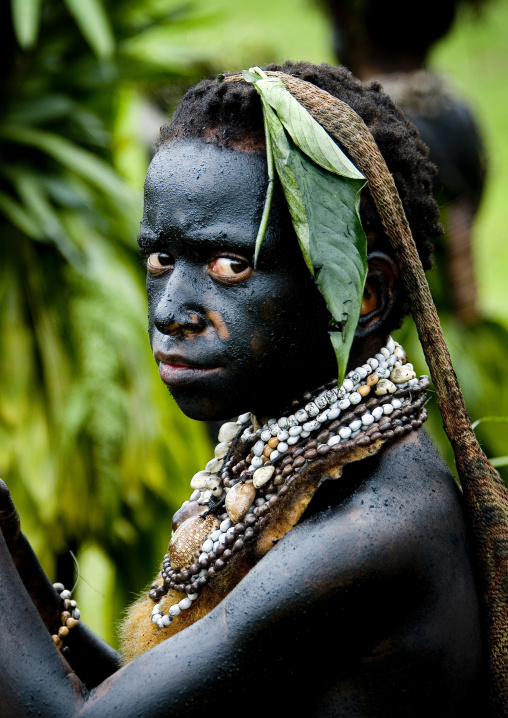 Emira tribe boy during a Sing-sing ceremony, Western Highlands Province, Mount Hagen, Papua New Guinea