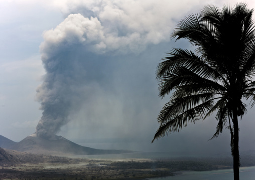 Volcanic eruption in Tavurvur volcano, East New Britain Province, Rabaul, Papua New Guinea