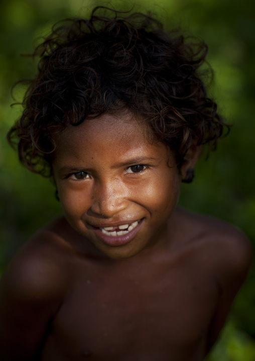 Smiling islander girl, Milne Bay Province, Trobriand Island, Papua New Guinea