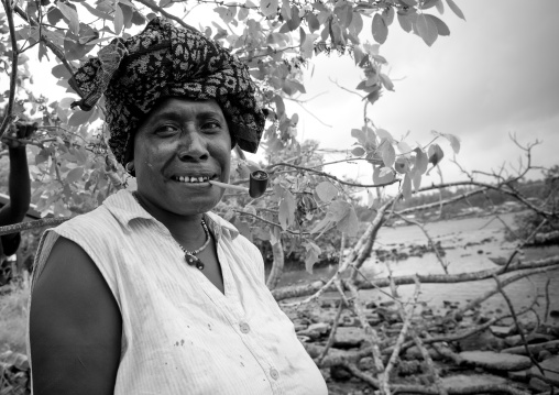 Woman at Buka market, Autonomous Region of Bougainville, Bougainville, Papua New Guinea