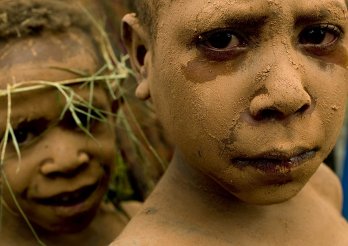 Chimbu tribe boys during a Sing-sing ceremony, Western Highlands Province, Mount Hagen, Papua New Guinea