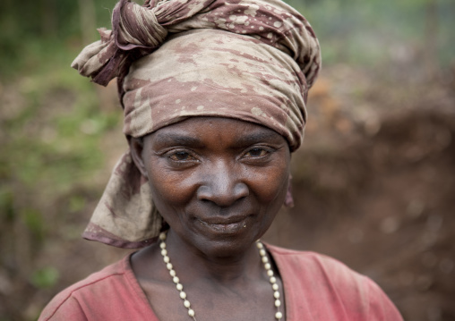 Rwandan woman wirth coal on her face, Western Province, Cyamudongo, Rwanda