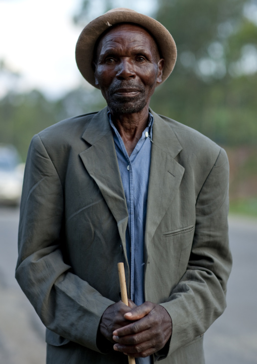 Rwandan man in the countryside, Northwest Province, Rehengeri, Rwanda