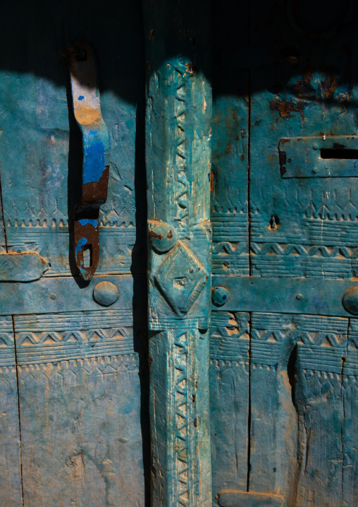 Rijal Almaa heritage village old wooden door, Asir province, Rijal Alma, Saudi Arabia