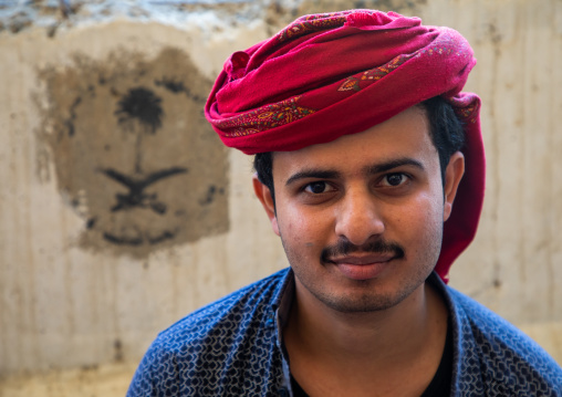 Portrait of a saudi man, Jizan province, Addayer, Saudi Arabia