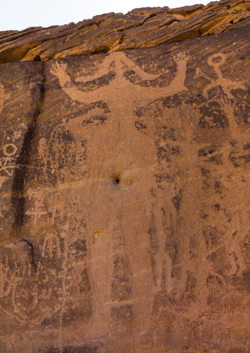 Petroglyphs of Aliya the goddess of fertility, Najran Province, Najd Khayran, Saudi Arabia